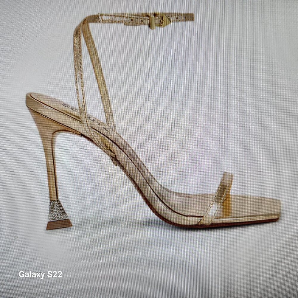 Schutz " Joanna" Metalic Napa Heeled sandals. NIB. Size 9.5